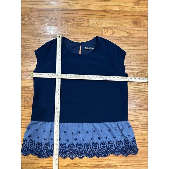 7th Avenue Design Studio Women’s Sleeveless Navy and Lace Denim Top - Picture 2 of 6
